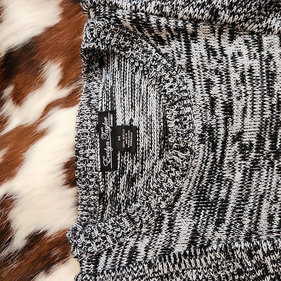 Evelyn Tayler Sweater Sz M - Picture 2 of 7